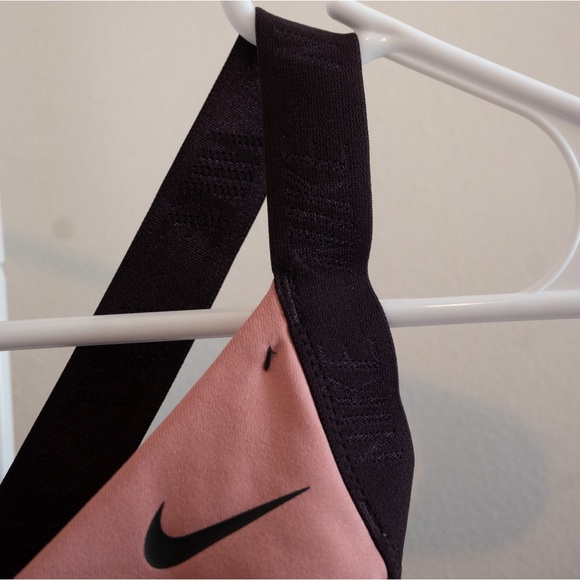 Nike Sports Bra - Picture 4 of 6
